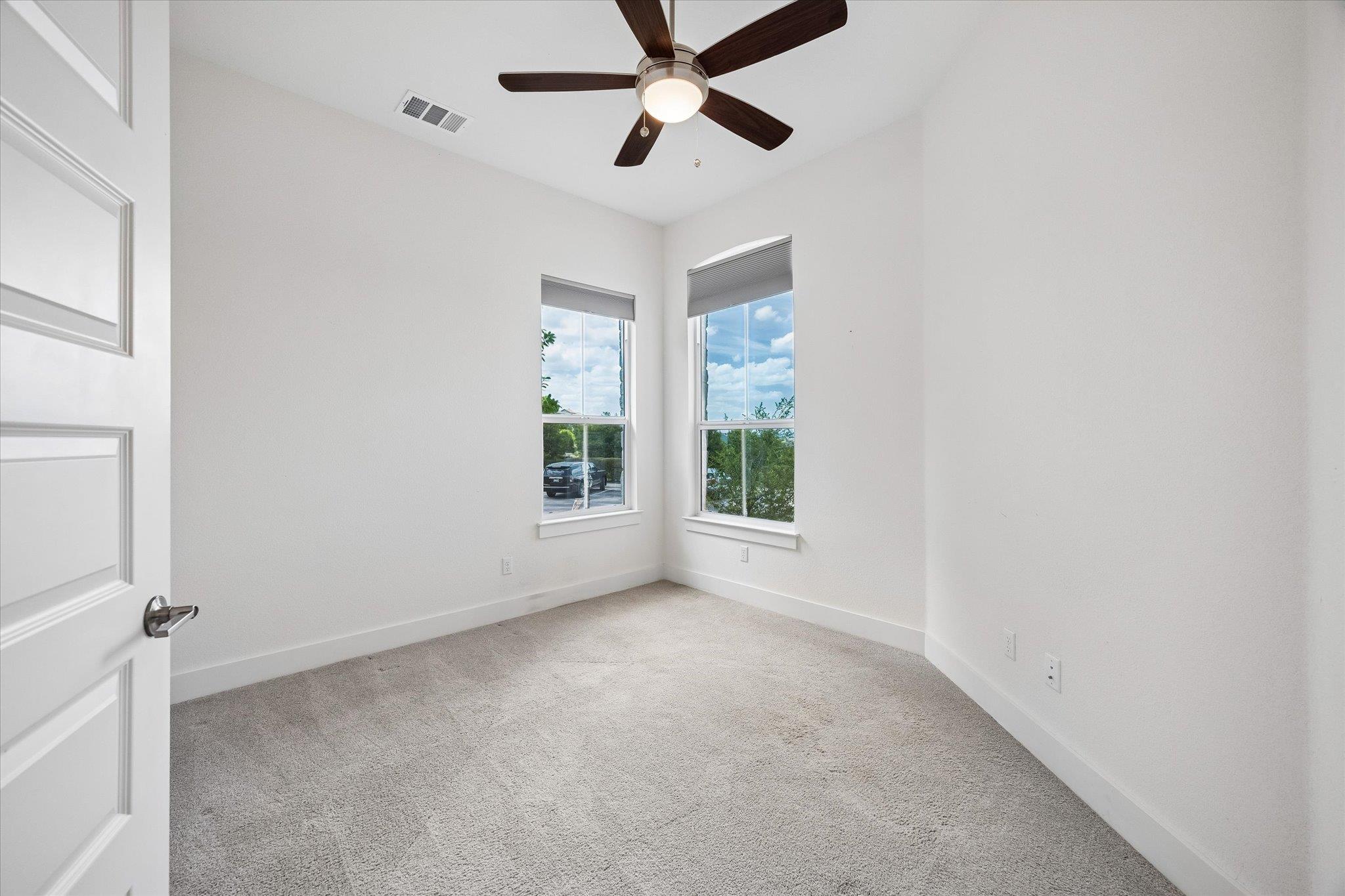 109 Beneteau DR
