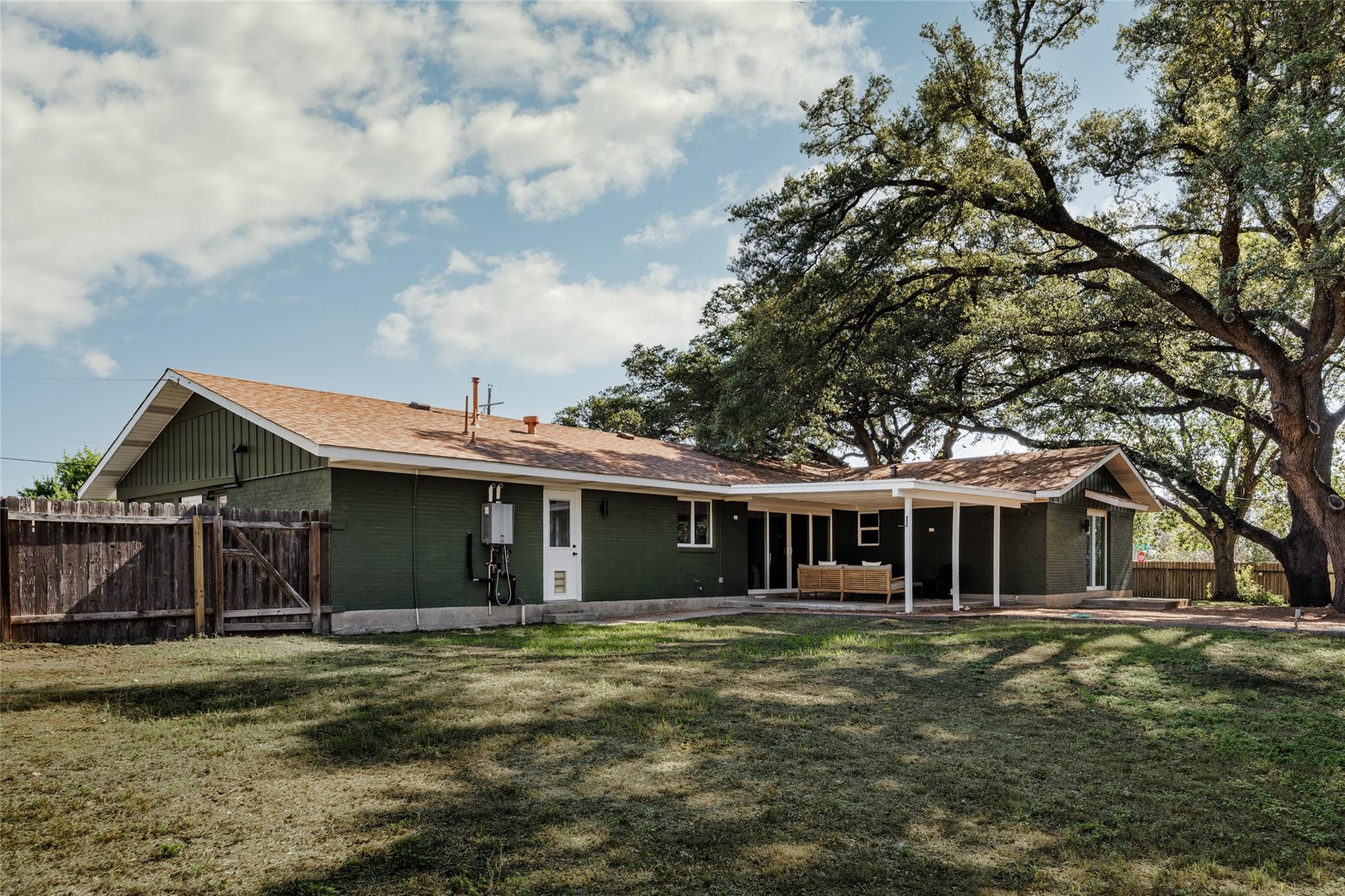 905 Berrywood DR