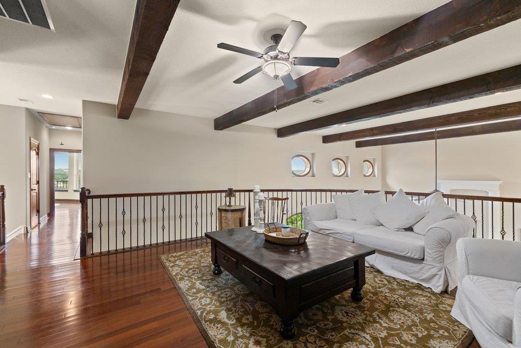 17508 Northlake Hills DR