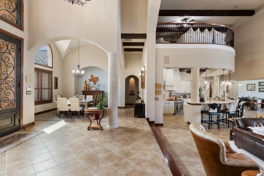 17508 Northlake Hills DR