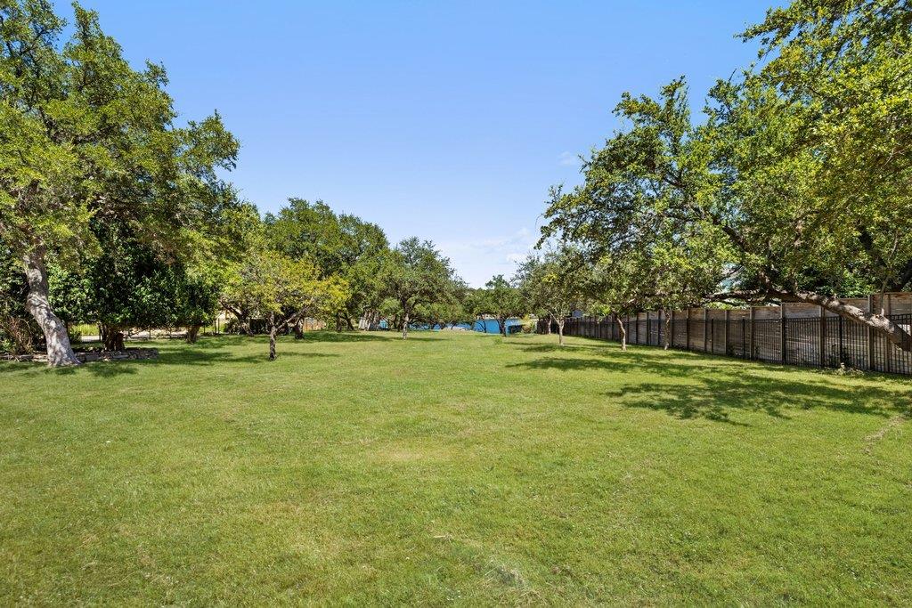 909 Brooks Hollow RD
