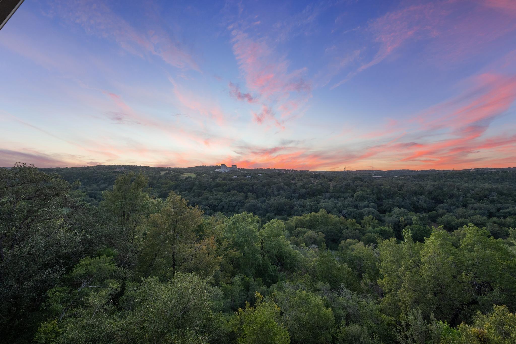 1528 Ben Crenshaw WAY