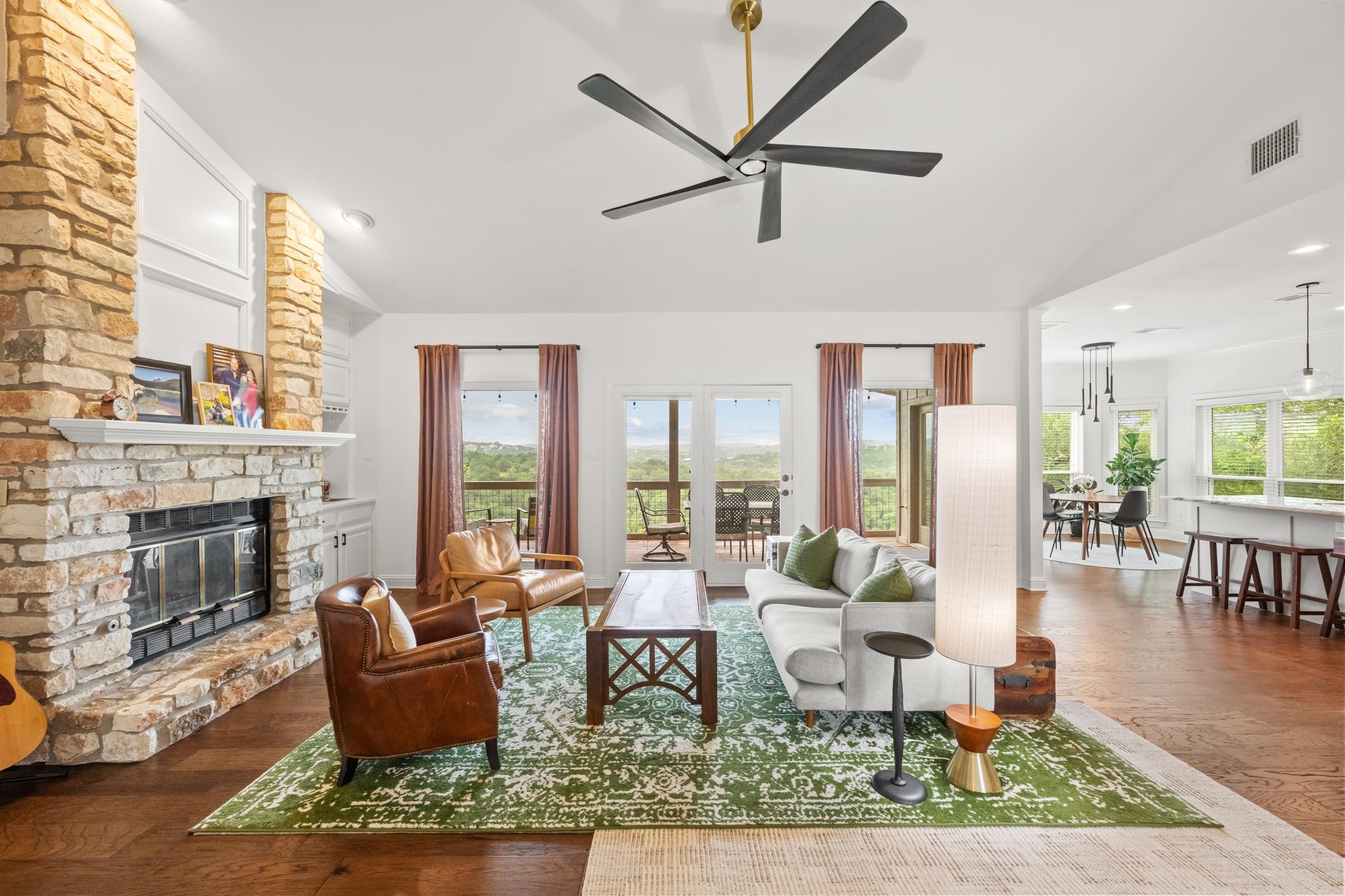1528 Ben Crenshaw WAY