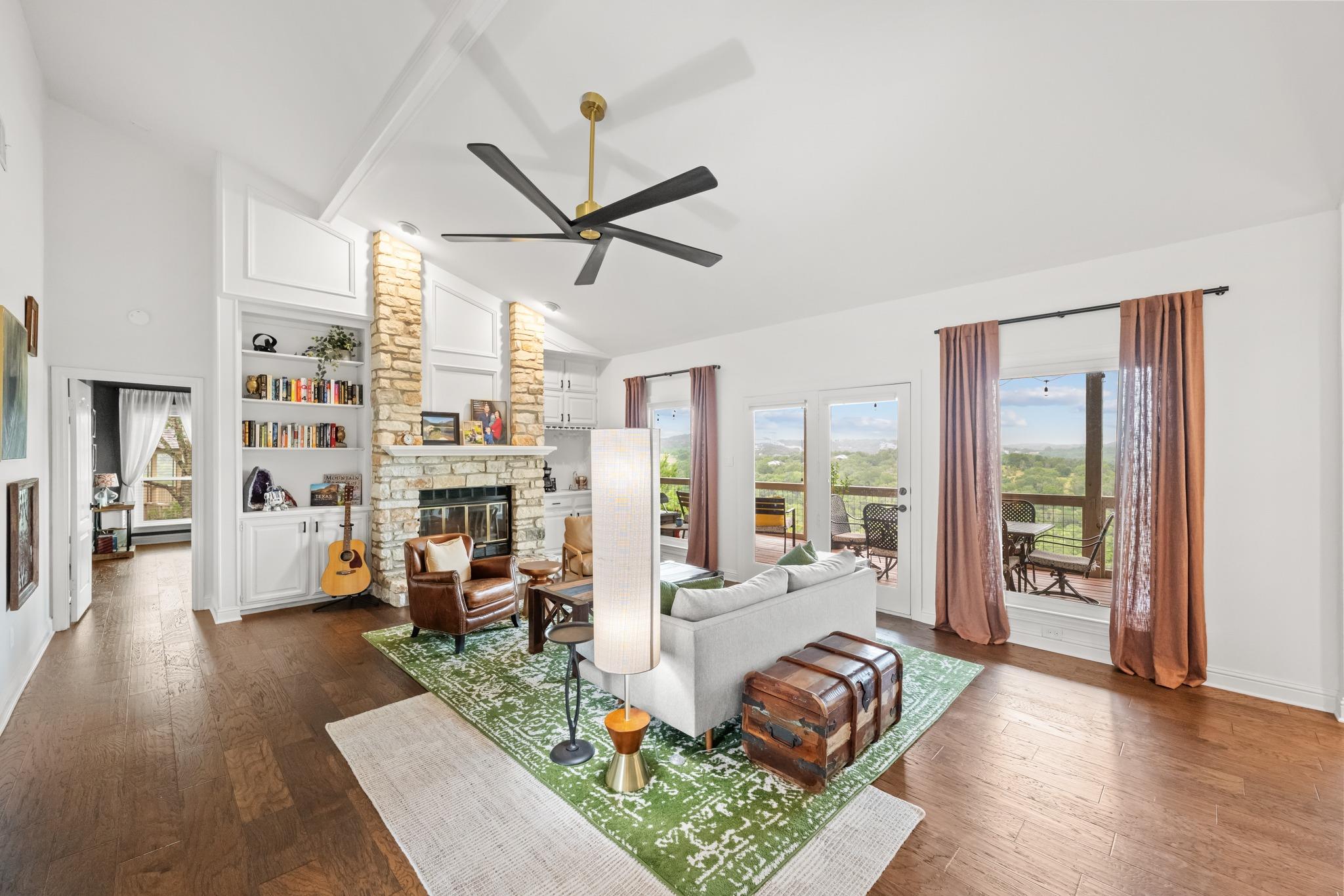 1528 Ben Crenshaw WAY