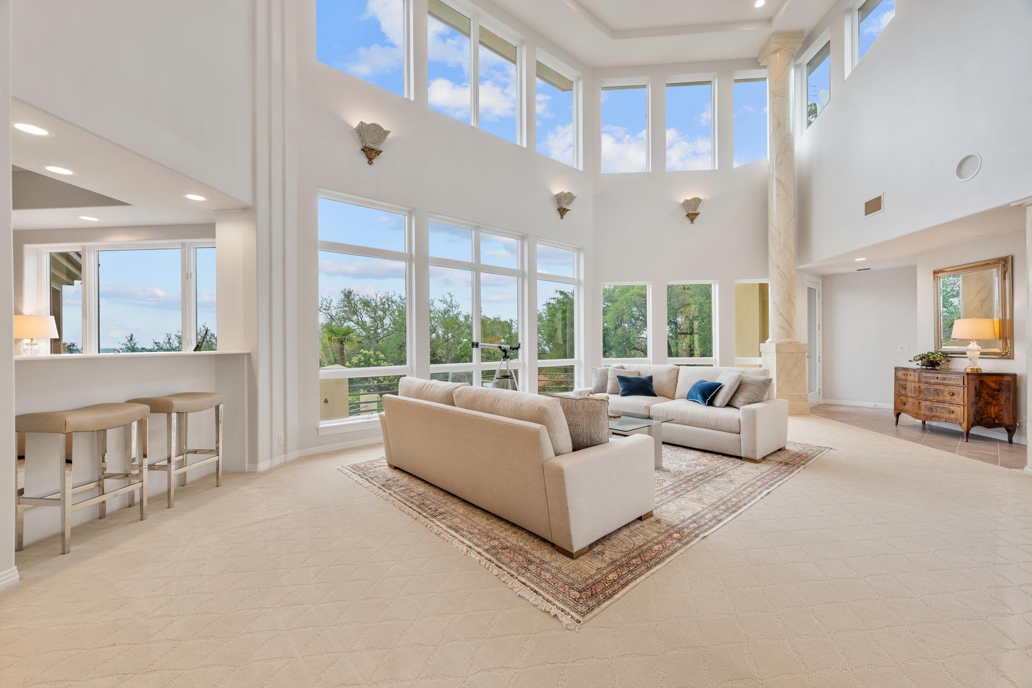 15903 Soleil CT