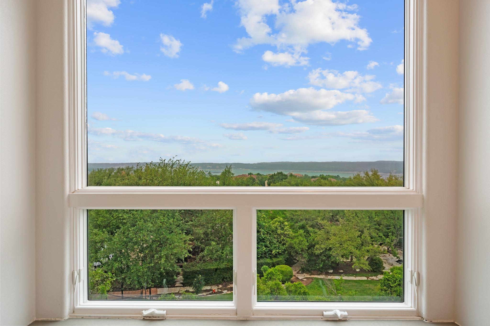 15903 Soleil CT