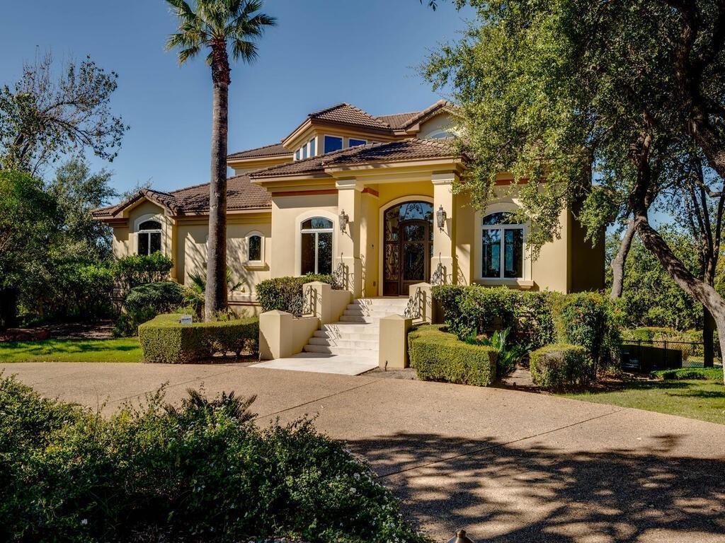 15903 Soleil CT