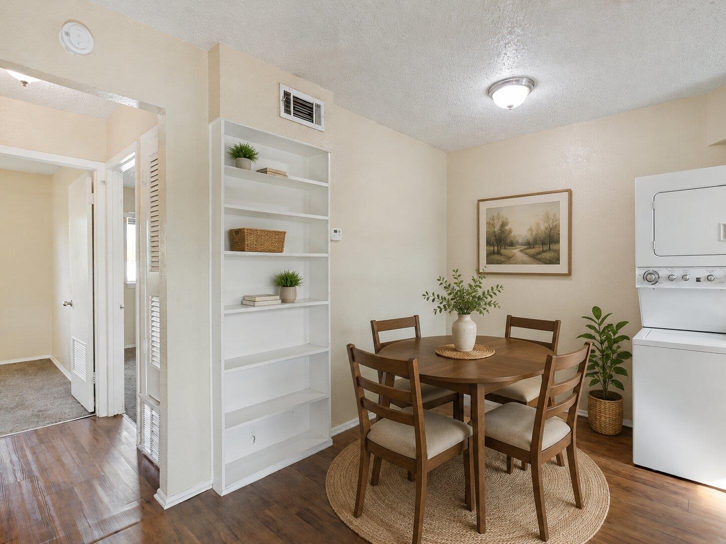 2401 Manor Rd # 218