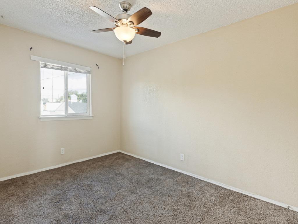 2401 Manor Rd # 218