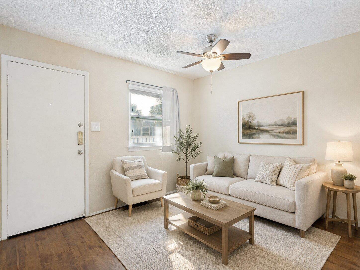 2401 Manor Rd # 218