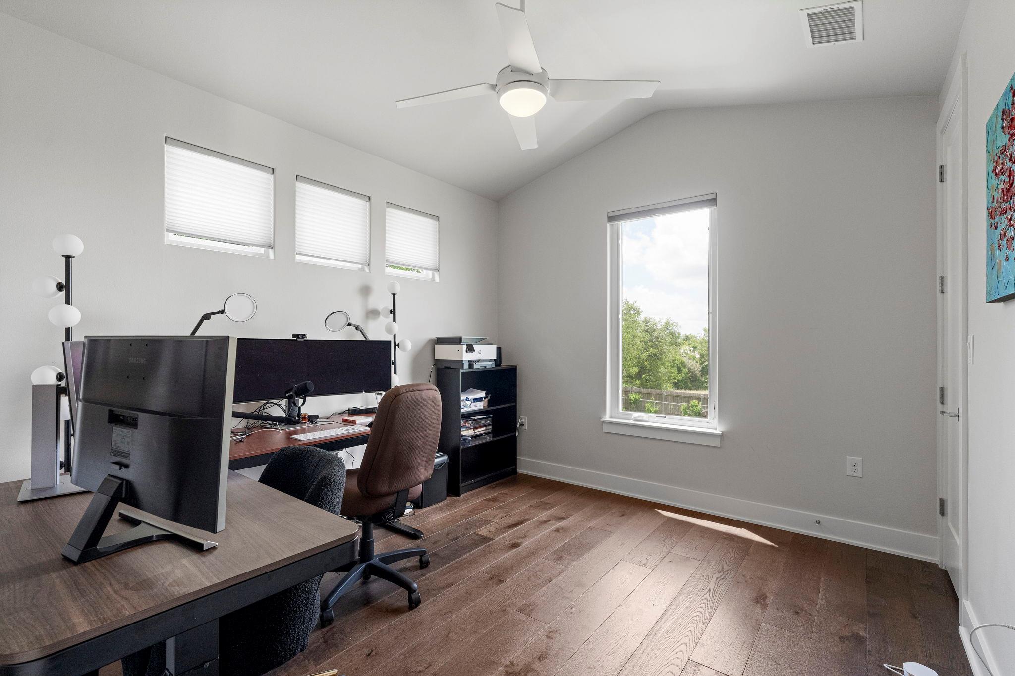2103 Greenwood Ave # B Unit: Building 1, Unit B