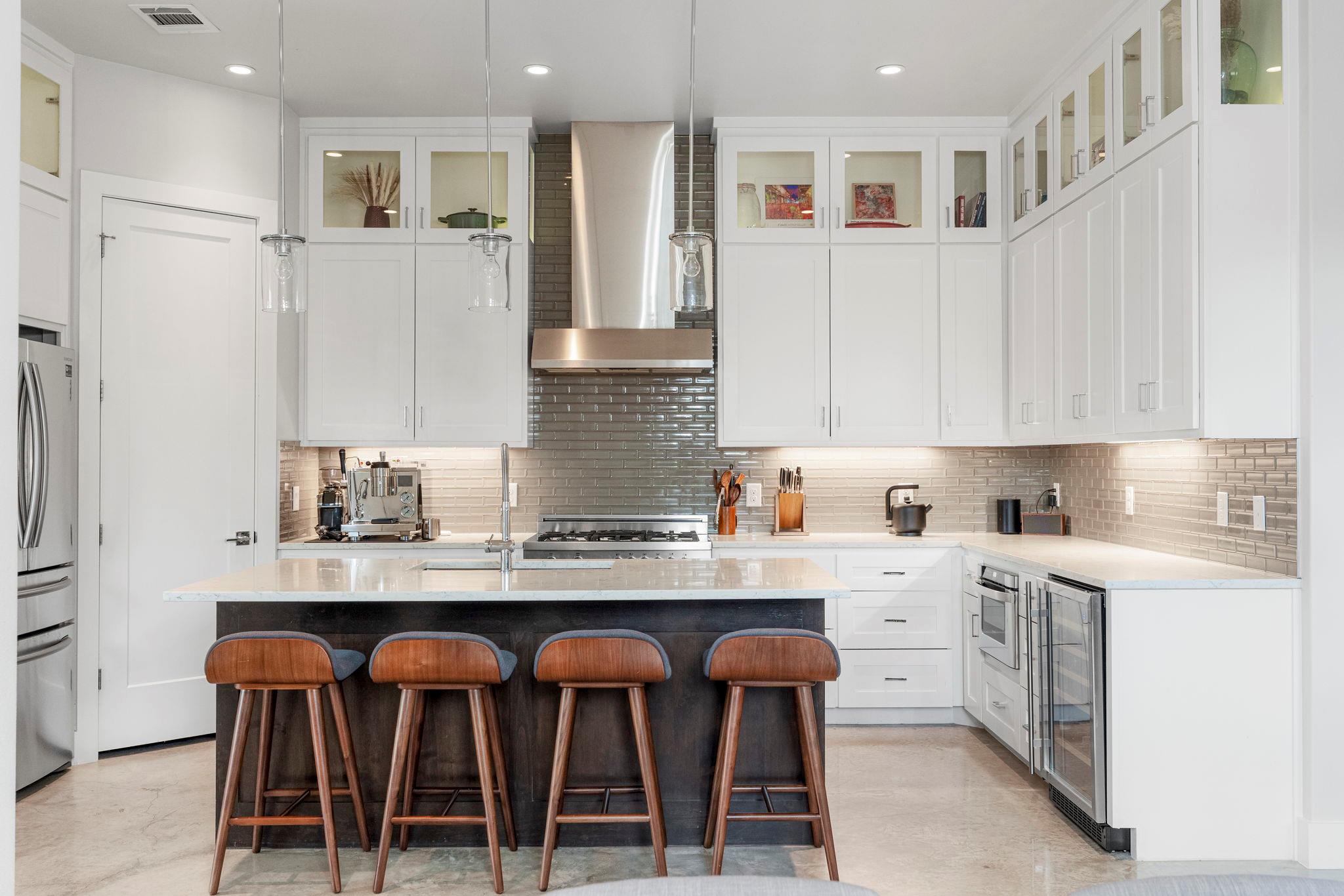 2103 Greenwood Ave # B Unit: Building 1, Unit B