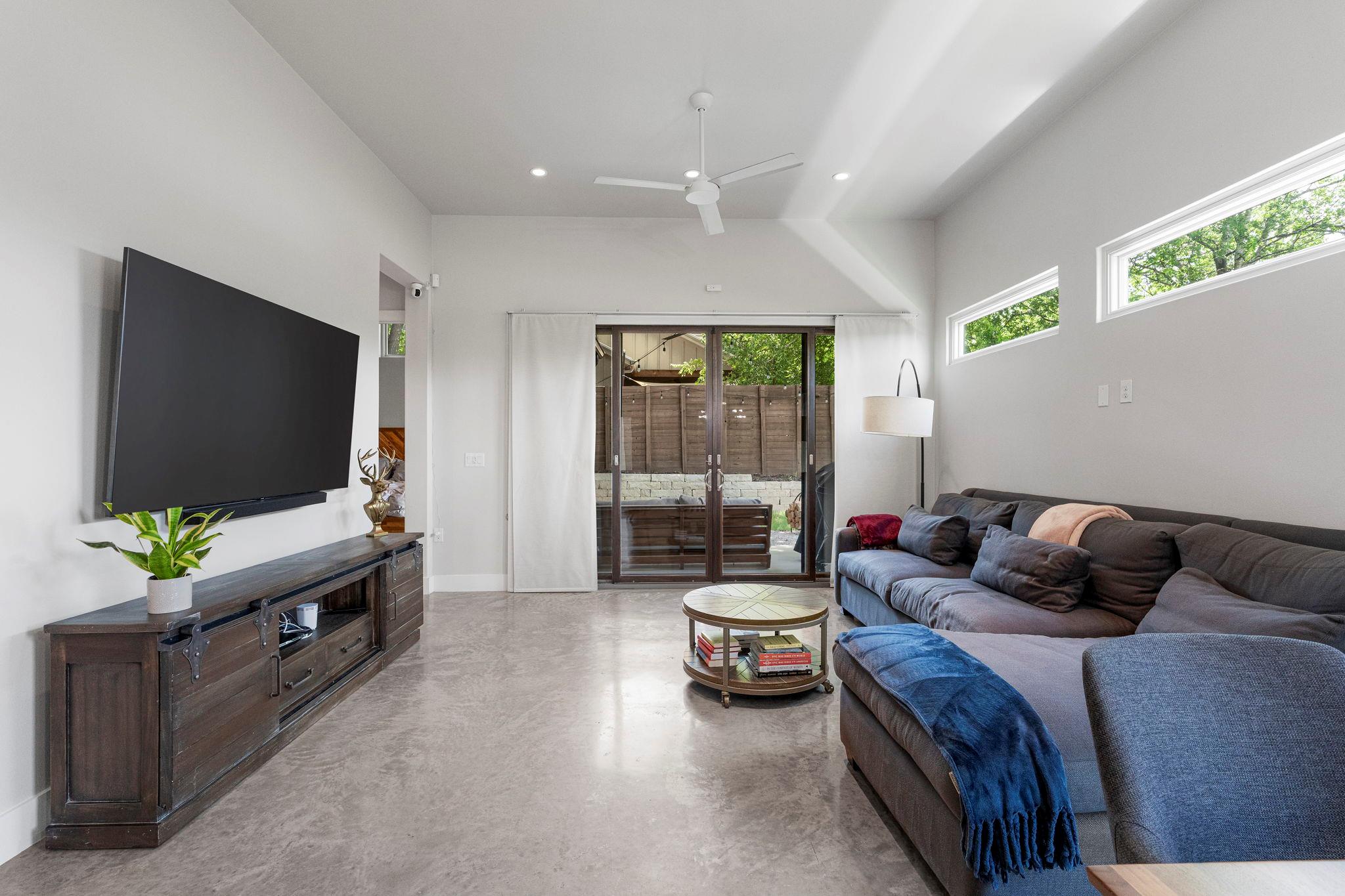 2103 Greenwood Ave # B Unit: Building 1, Unit B