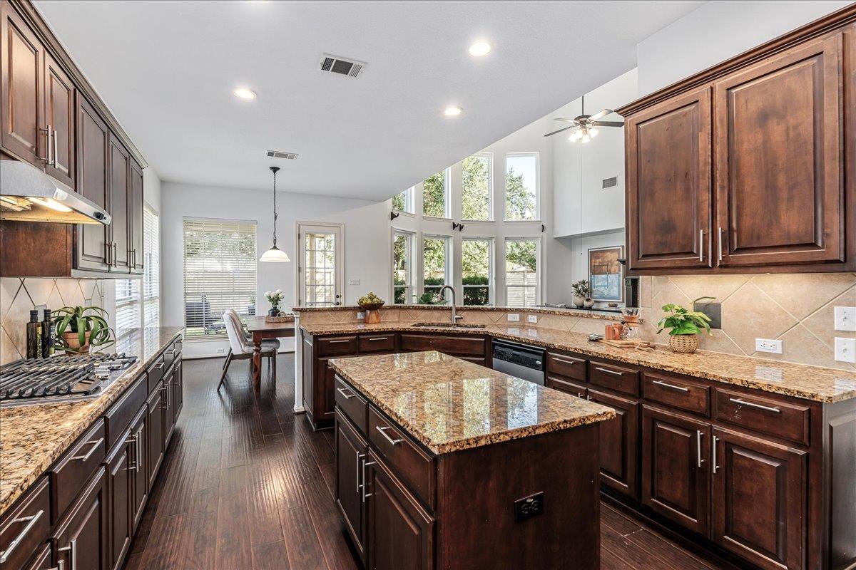 1602 Purple Sage DR