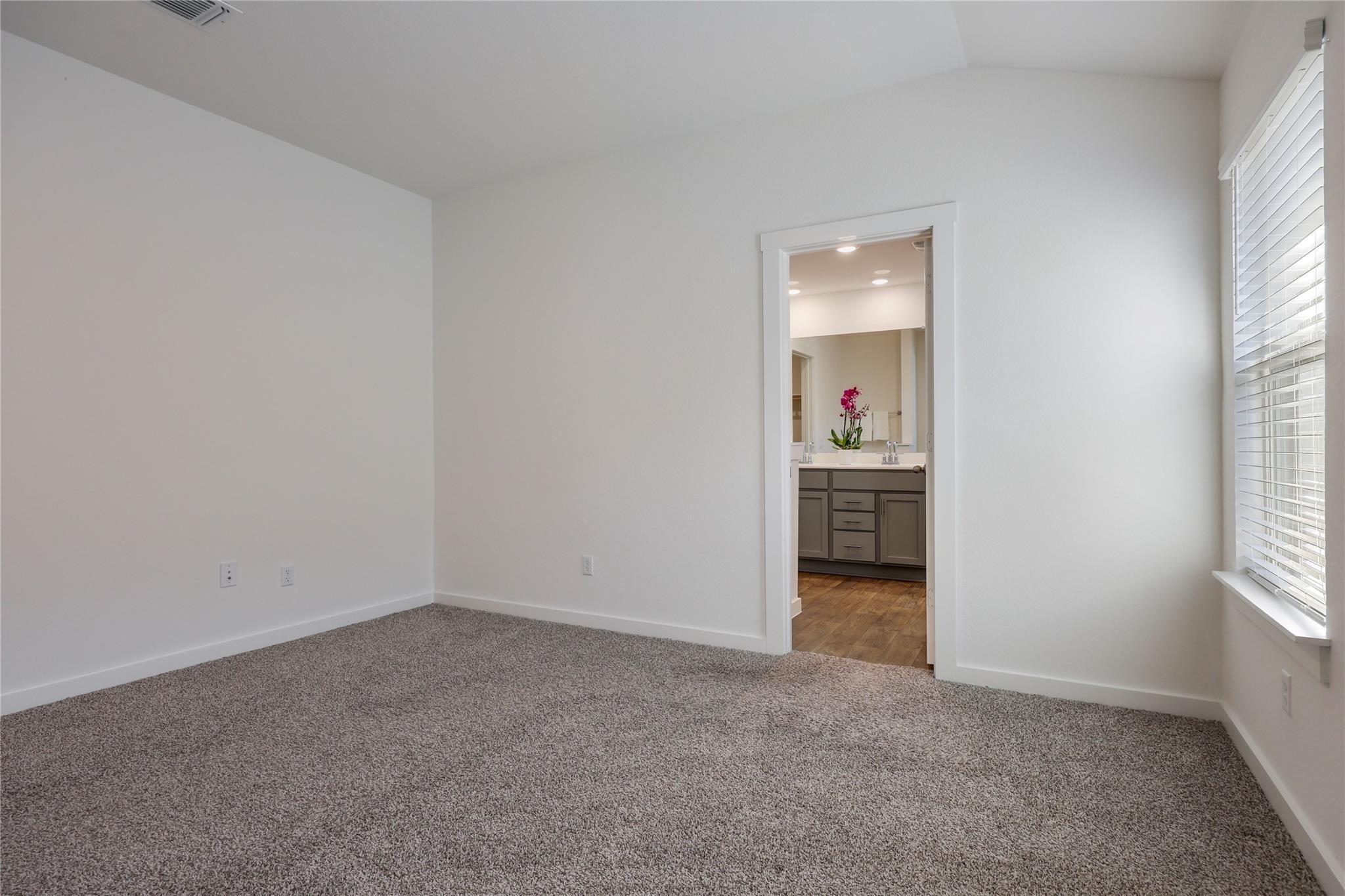 332 Pedernales LN