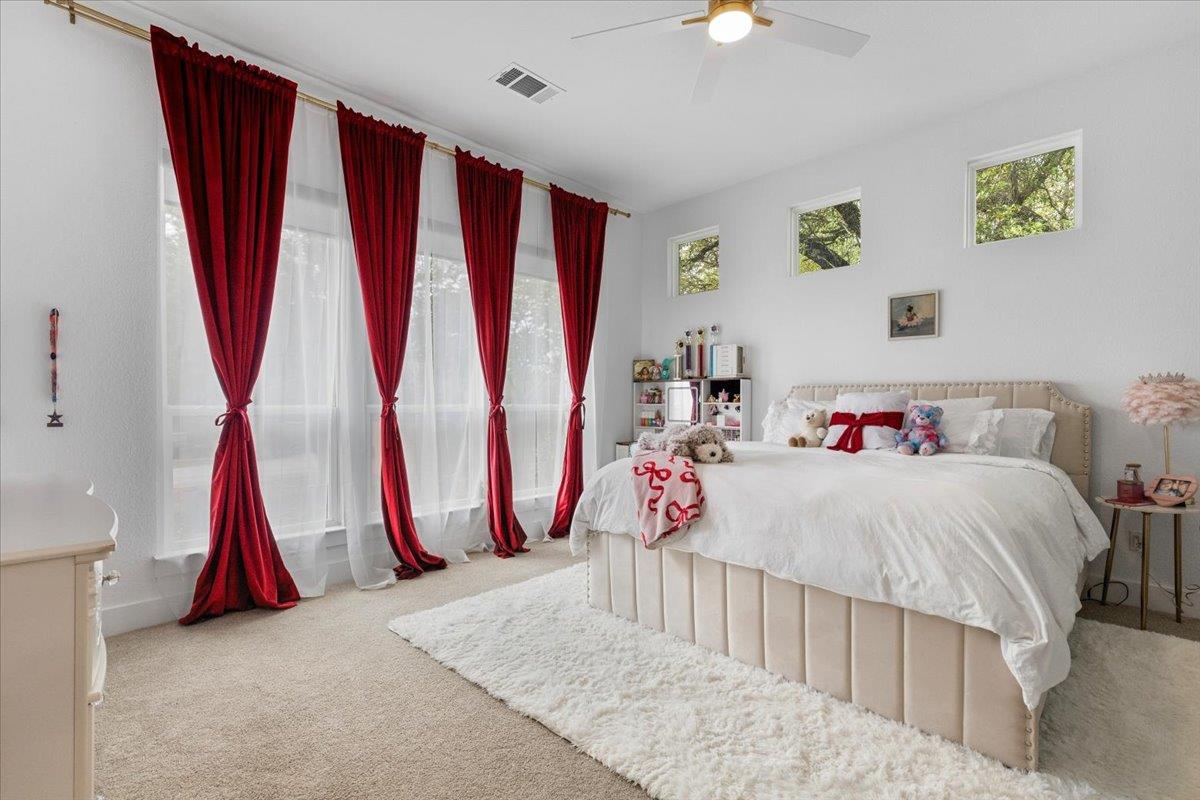 101 Onion Creek LN