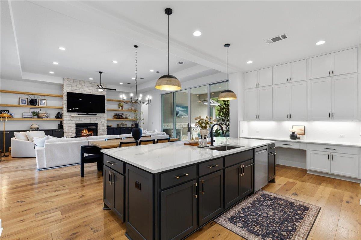 101 Onion Creek LN
