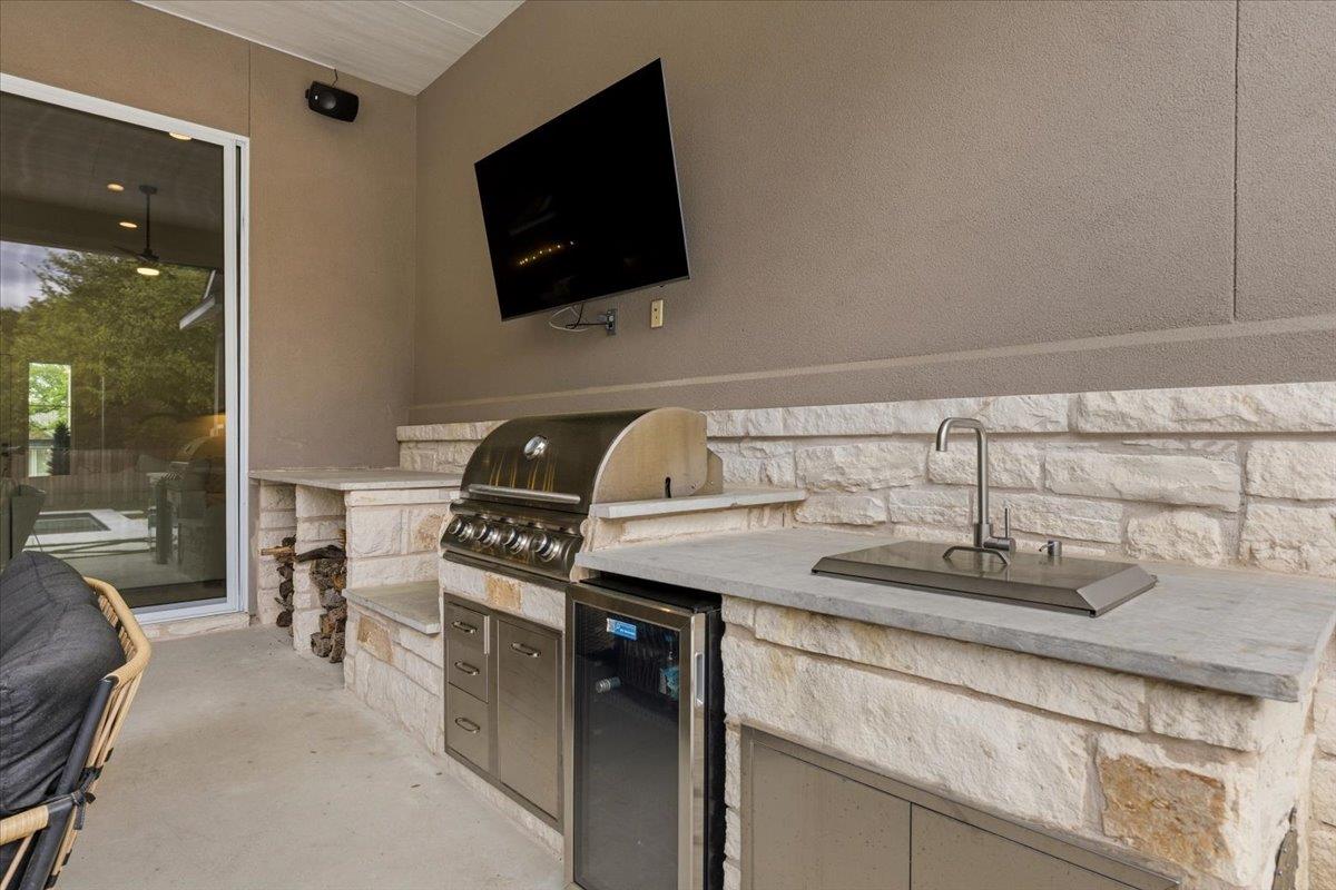 101 Onion Creek LN