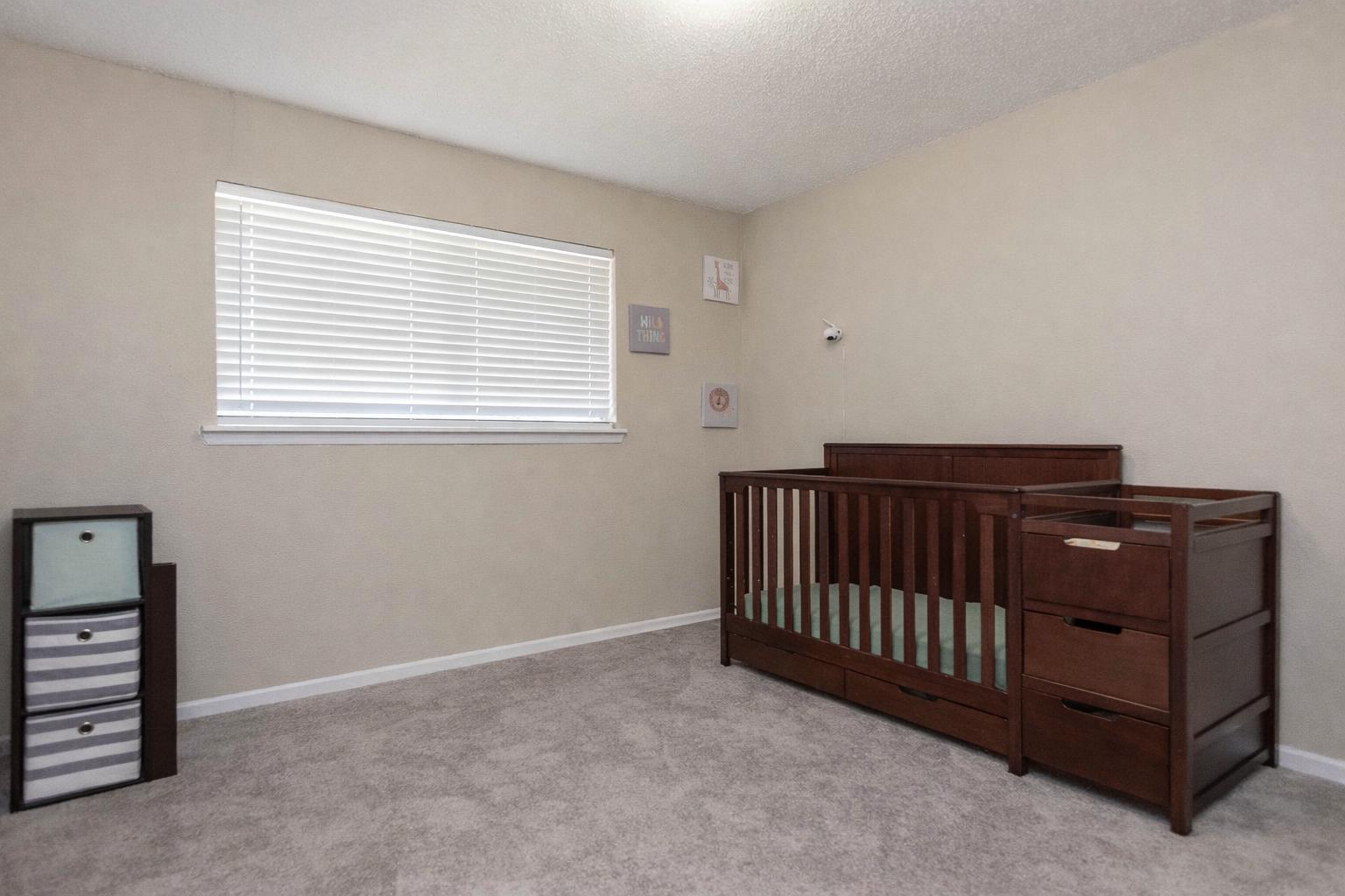 2214 Saulsbury DR