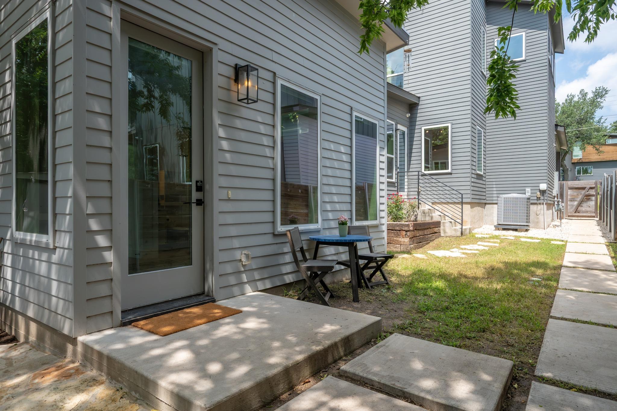 2605 S 2nd ST # 2