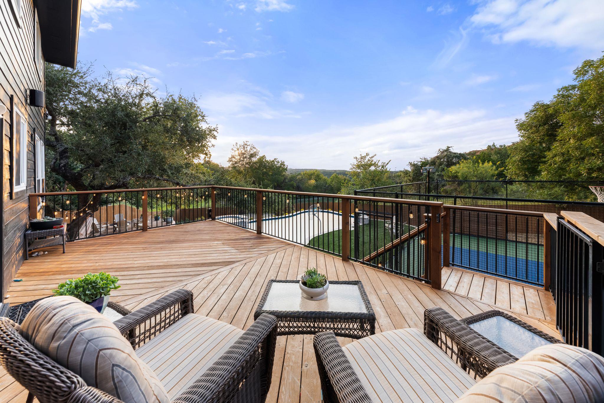 2204 Rimrock DR