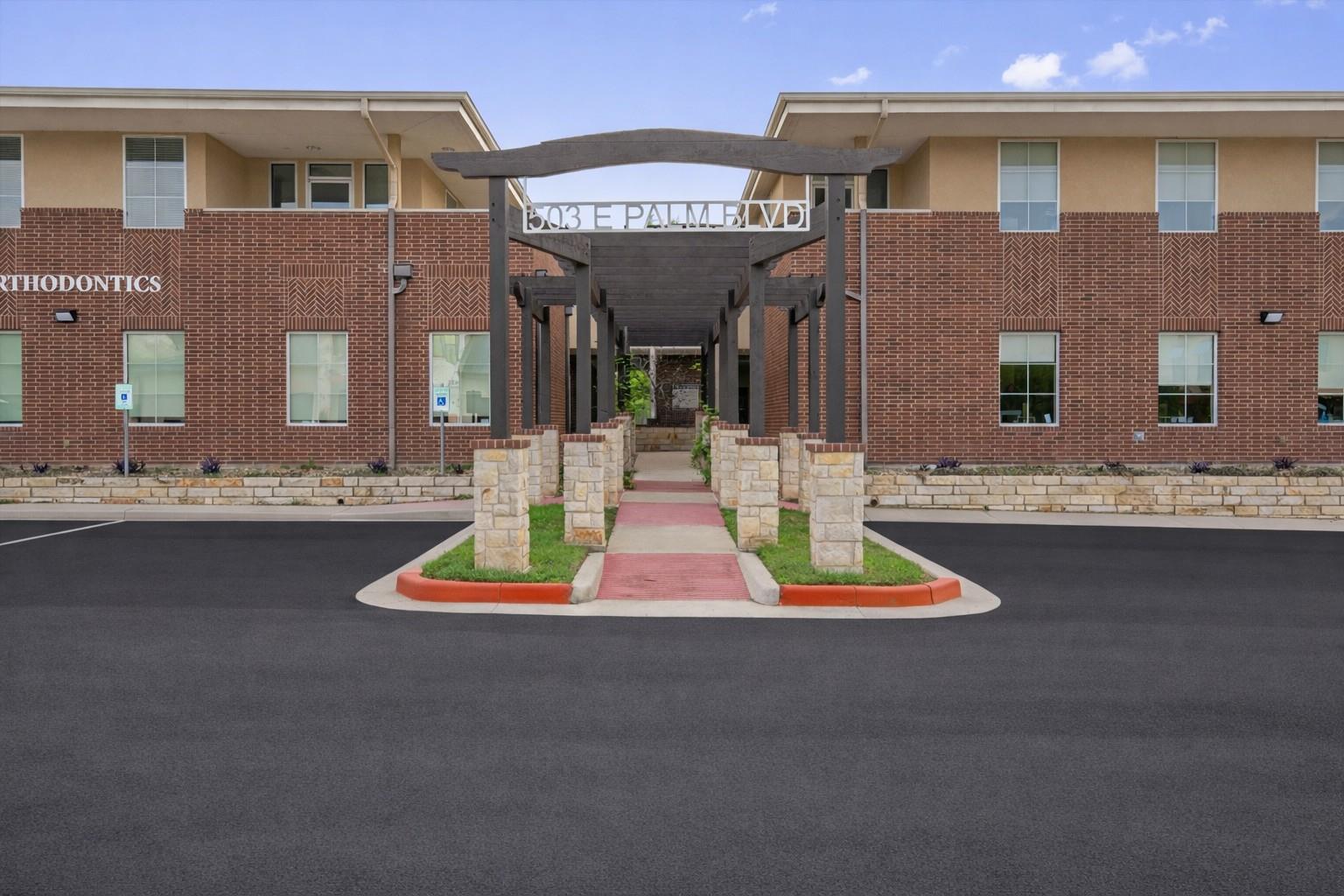 503 Palm Valley BLVD E # 210