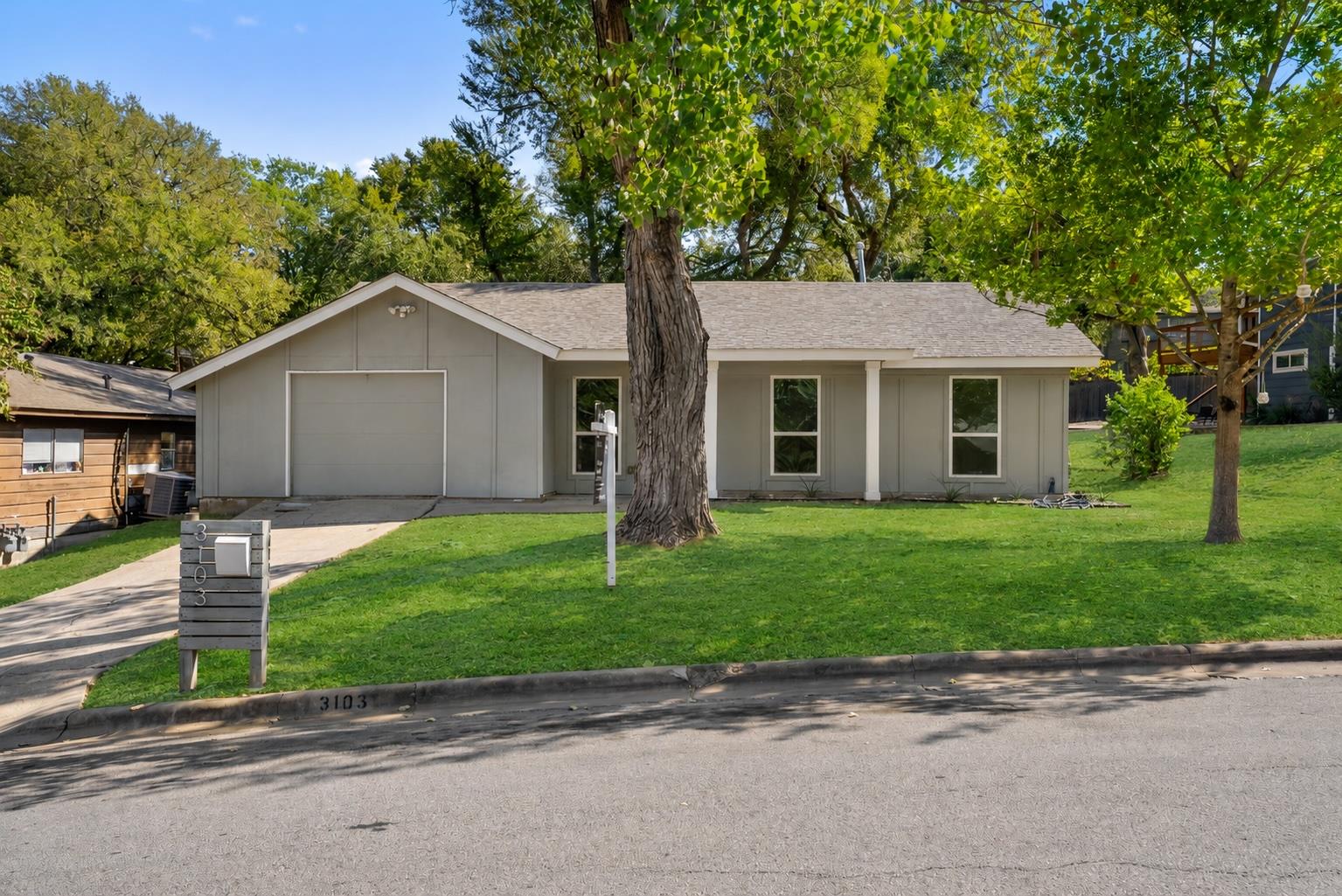 3103 Matador DR