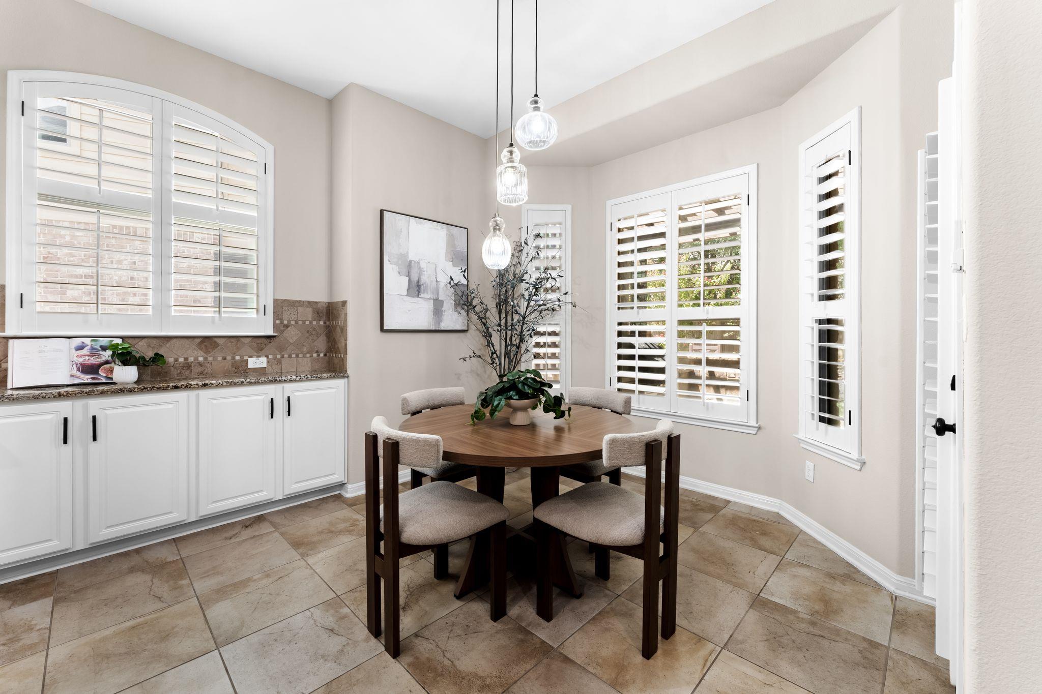 12025 Montclair BND