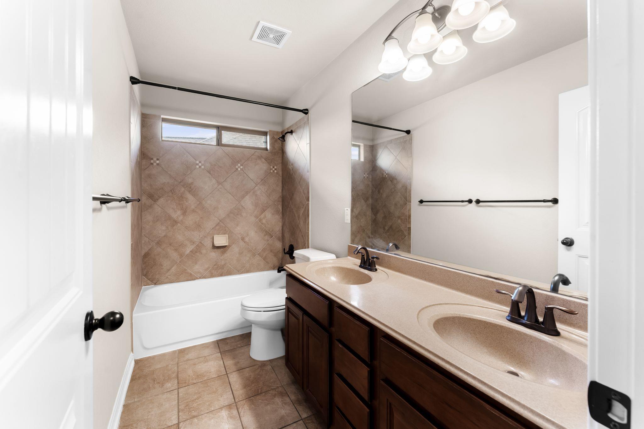 12025 Montclair BND