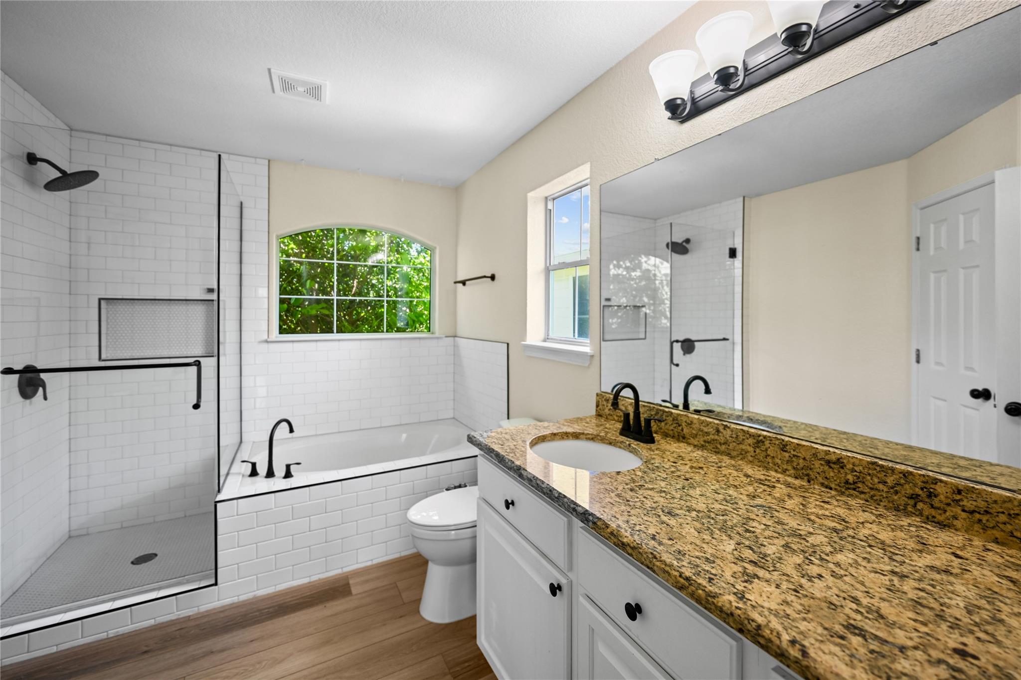 1603 Jennifer CT