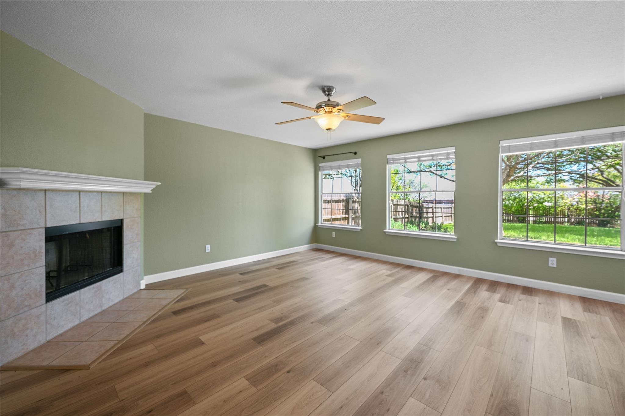 1603 Jennifer CT