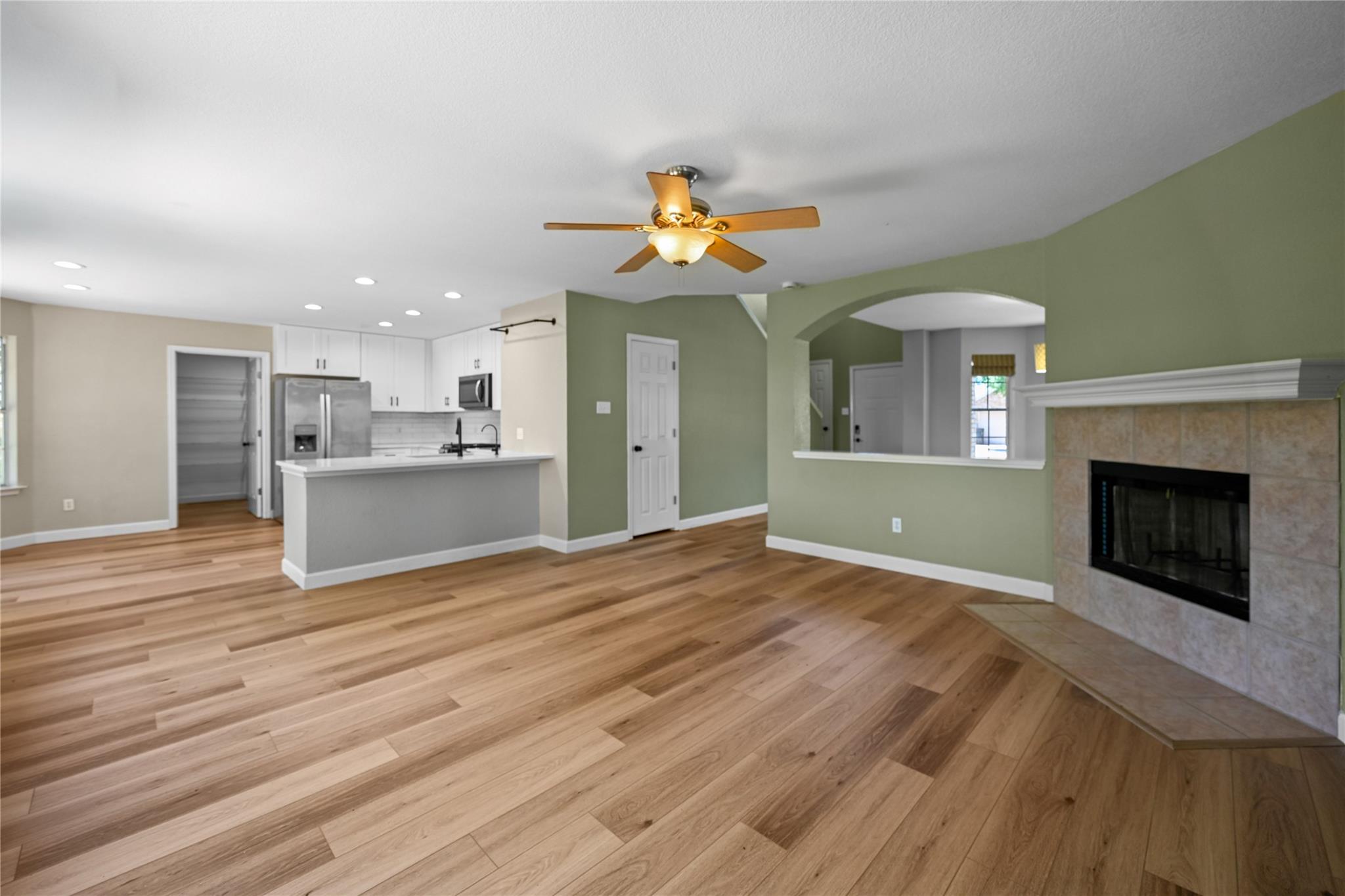 1603 Jennifer CT