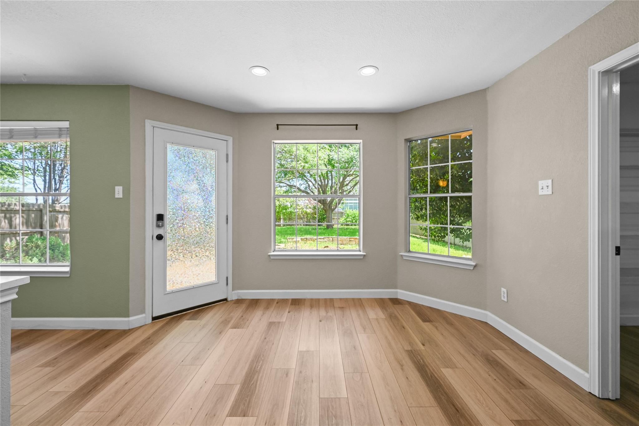 1603 Jennifer CT