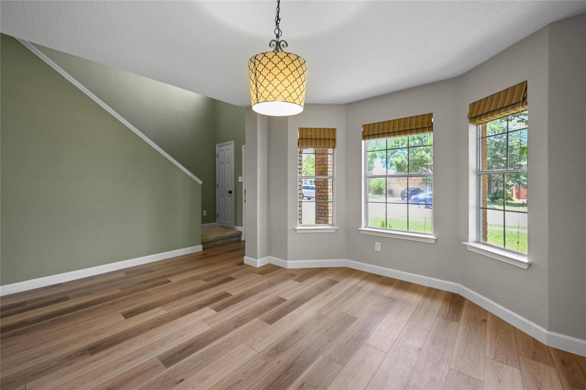 1603 Jennifer CT