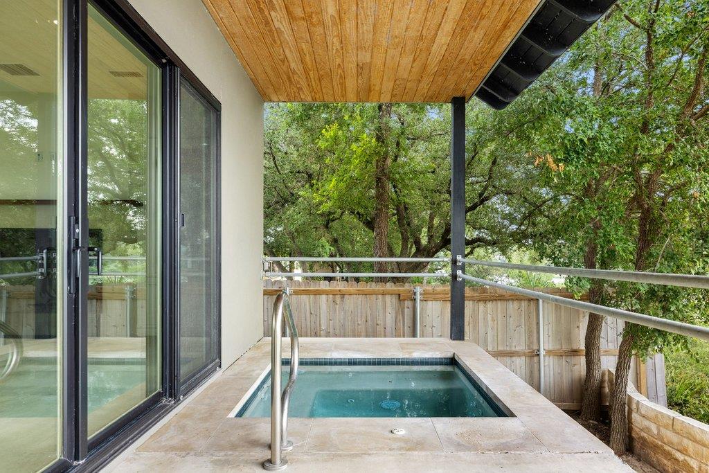 24423 Pedernales DR