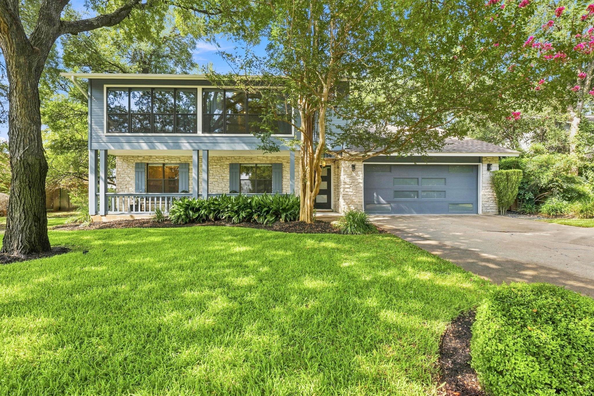2114 Wychwood DR