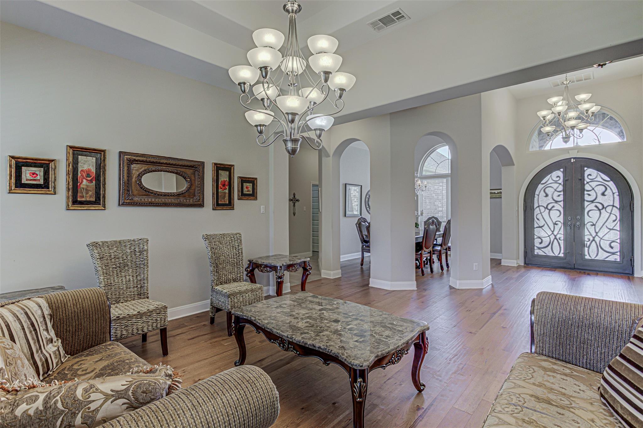105 Arbors CIR