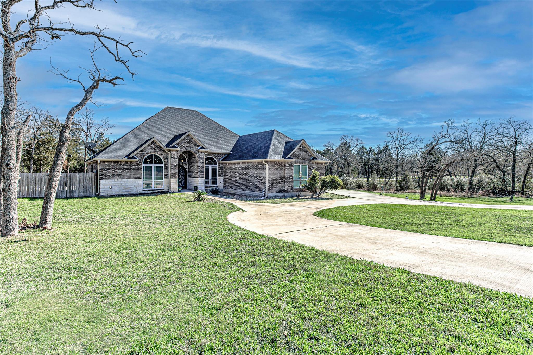 105 Arbors CIR