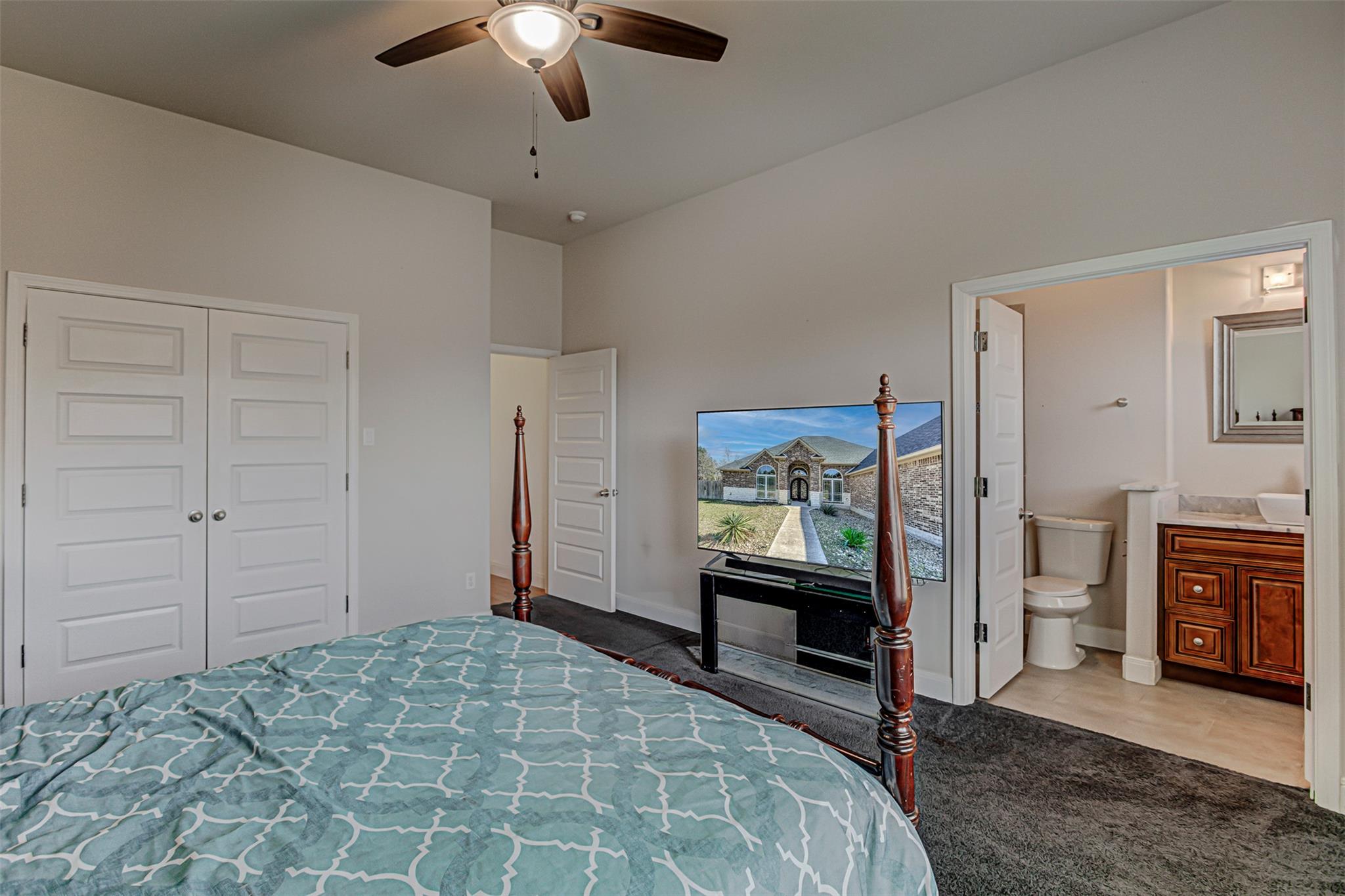105 Arbors CIR