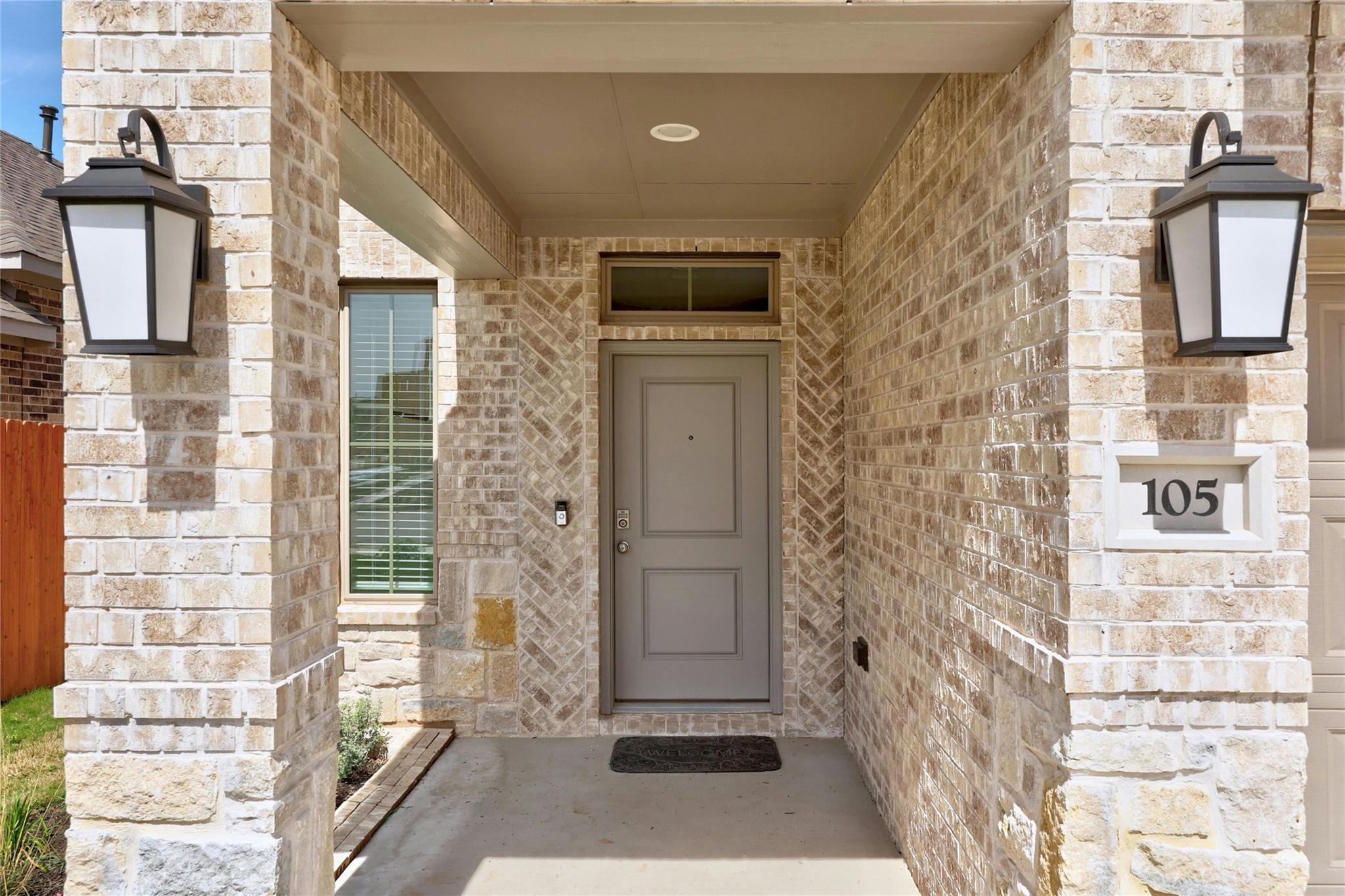 105 Danielson ST