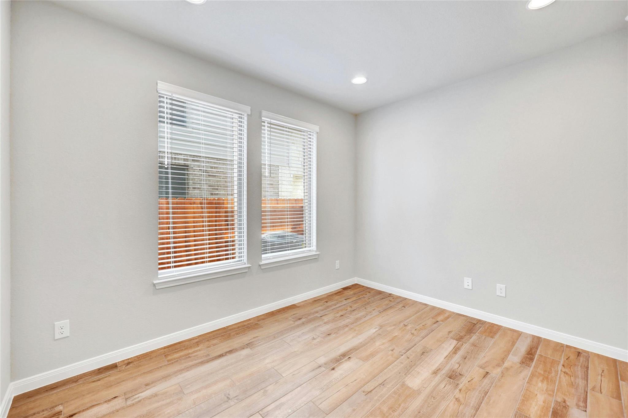105 Danielson ST
