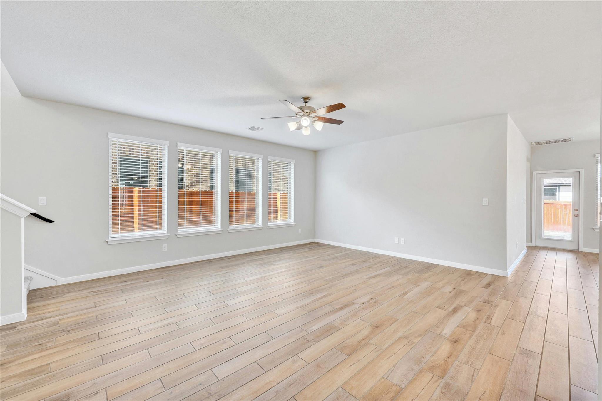 105 Danielson ST