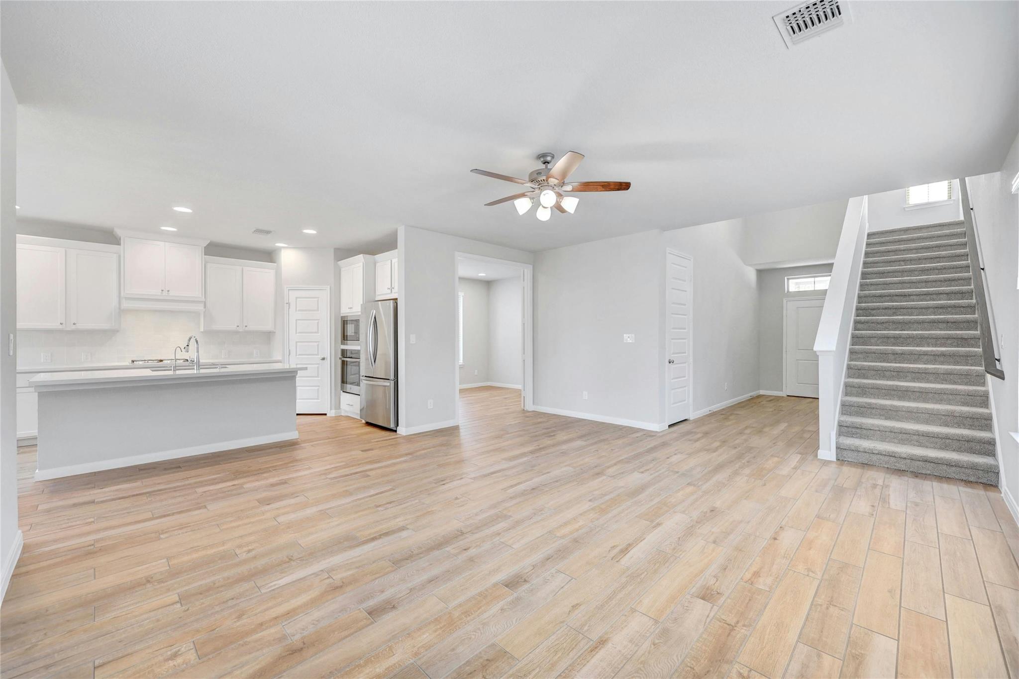 105 Danielson ST