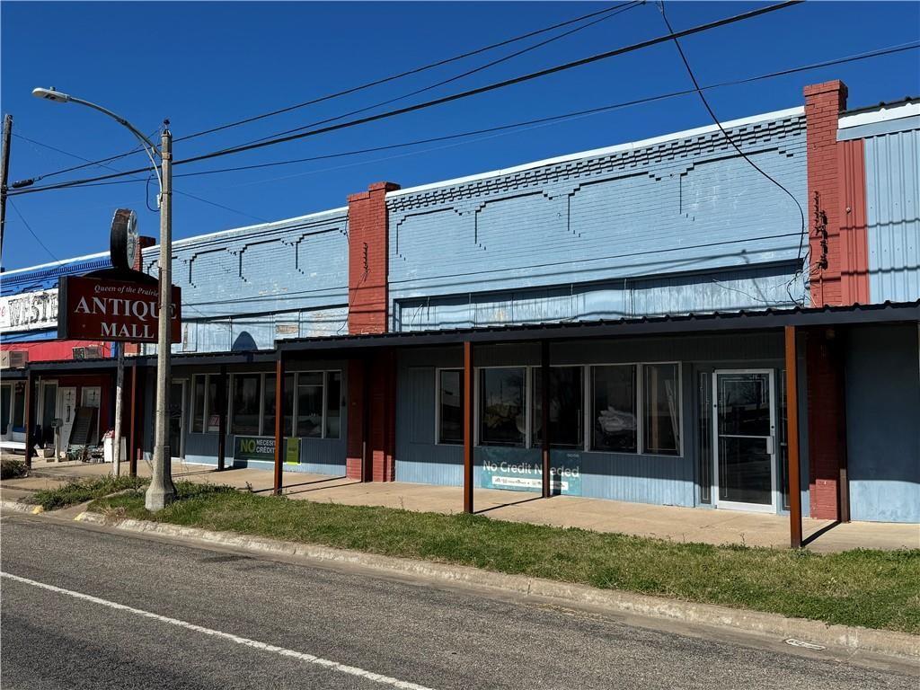 208 E Gassaway Ave
