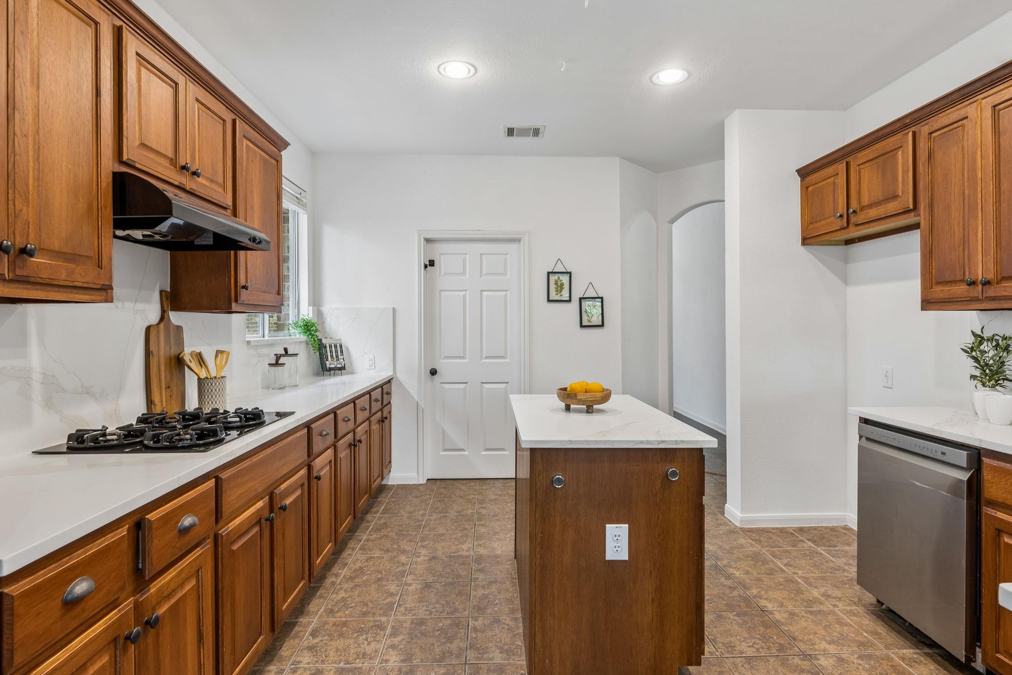2107 Tattler DR