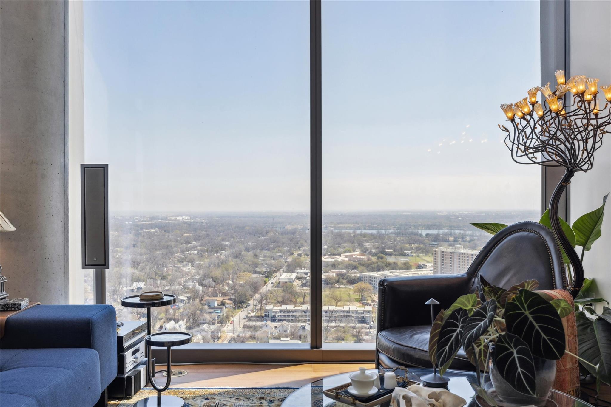 44 East Ave # 2607