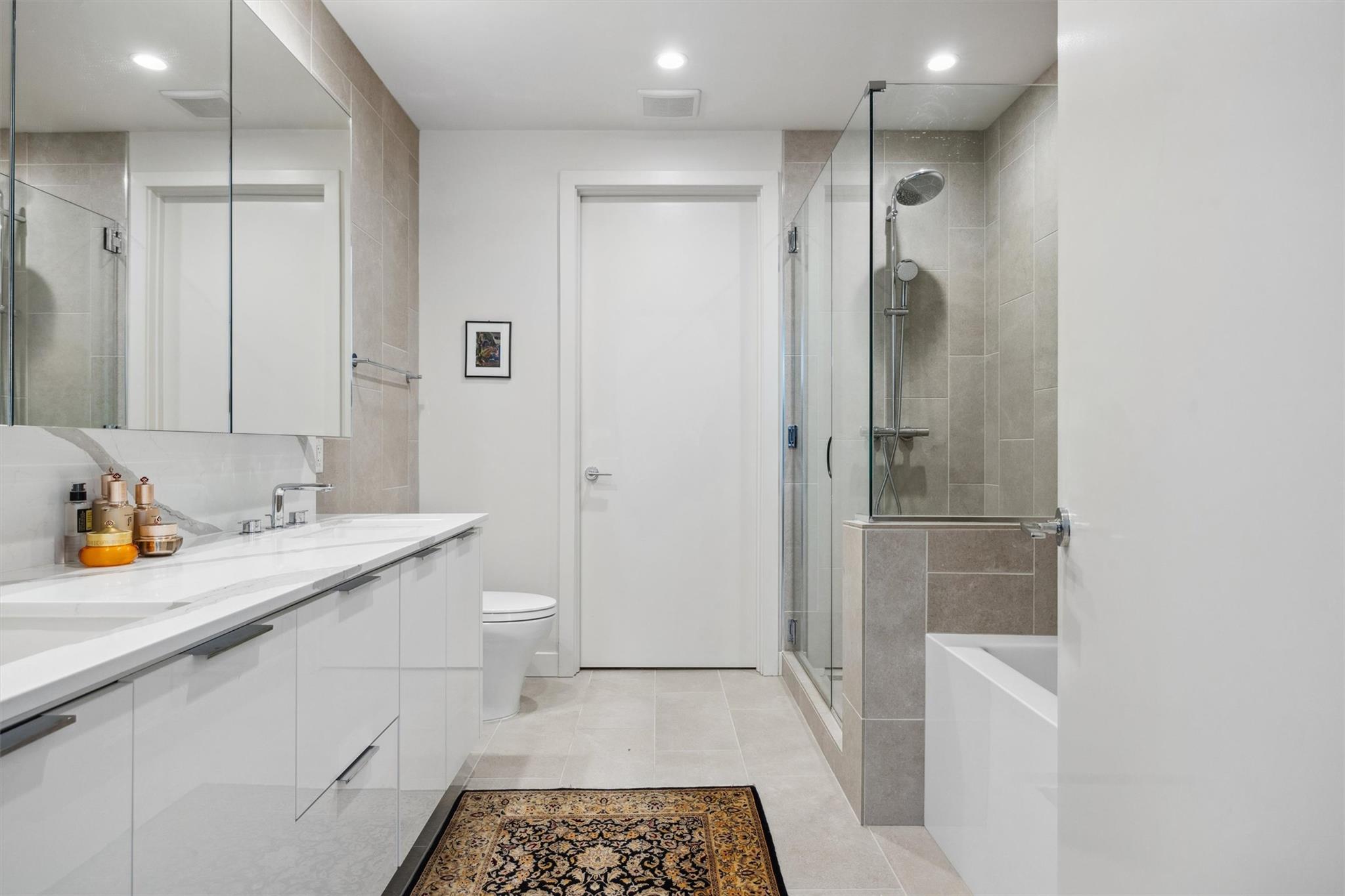 44 East Ave # 2607