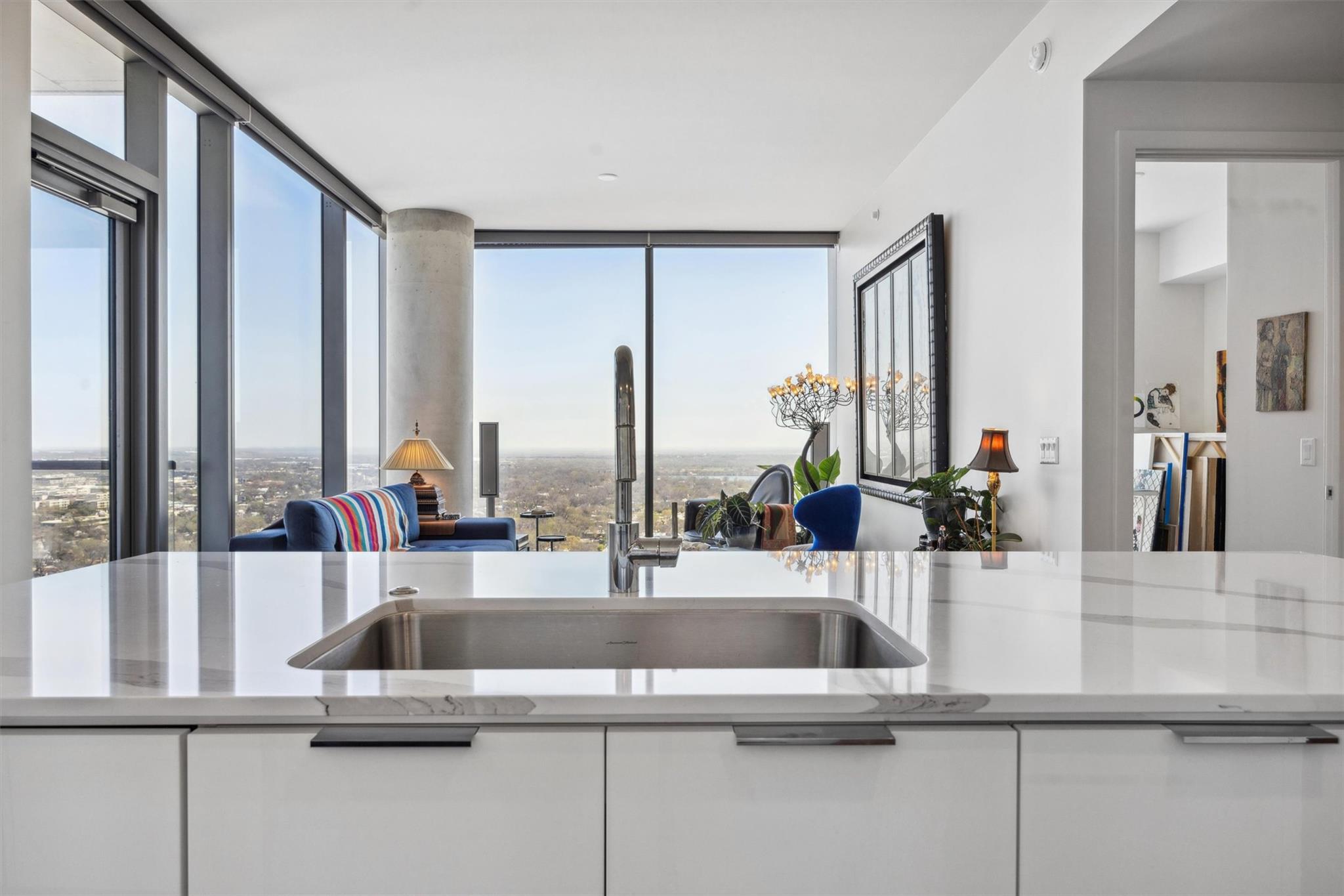 44 East Ave # 2607