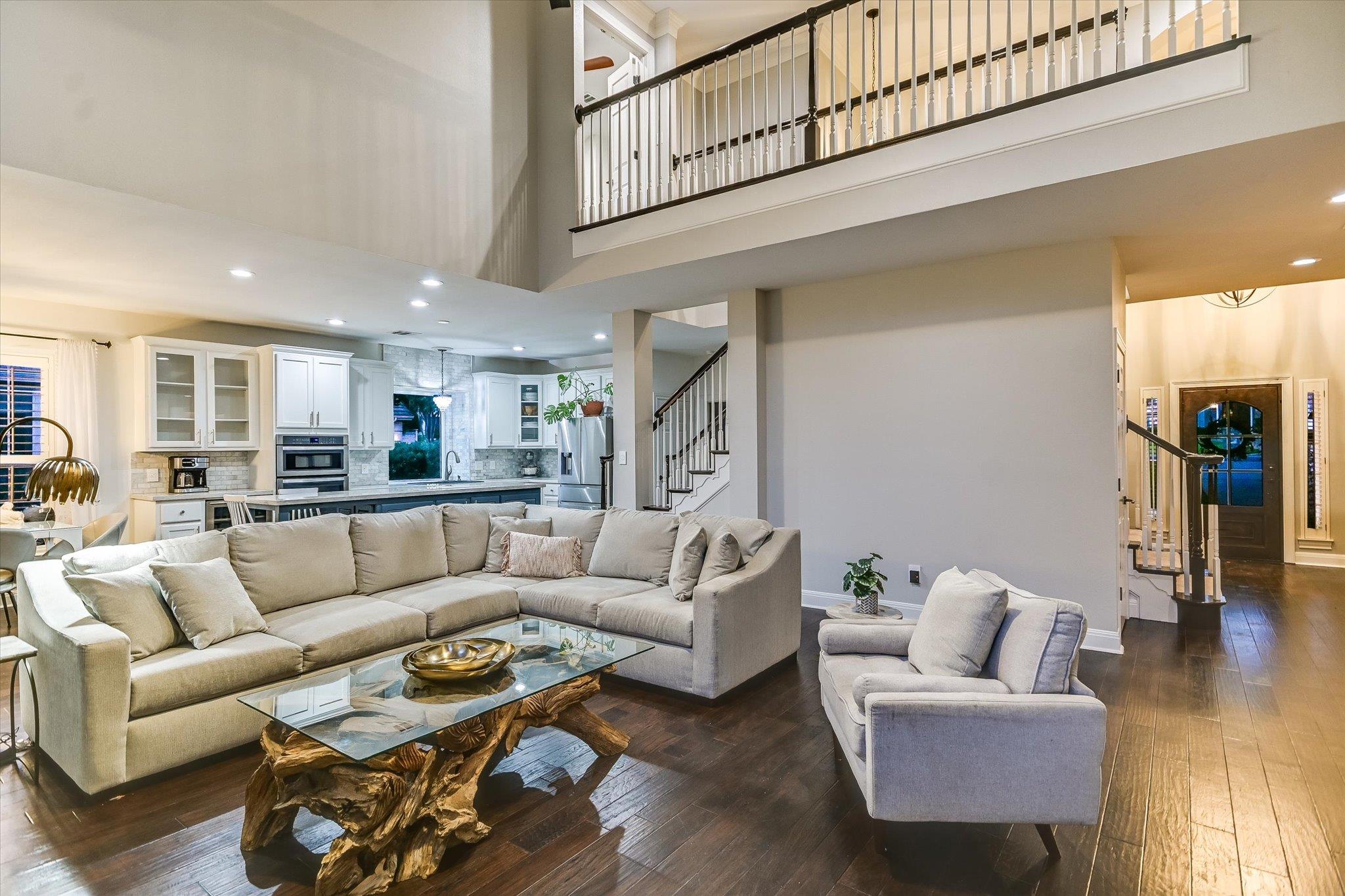 43 LOST MEADOW TRL