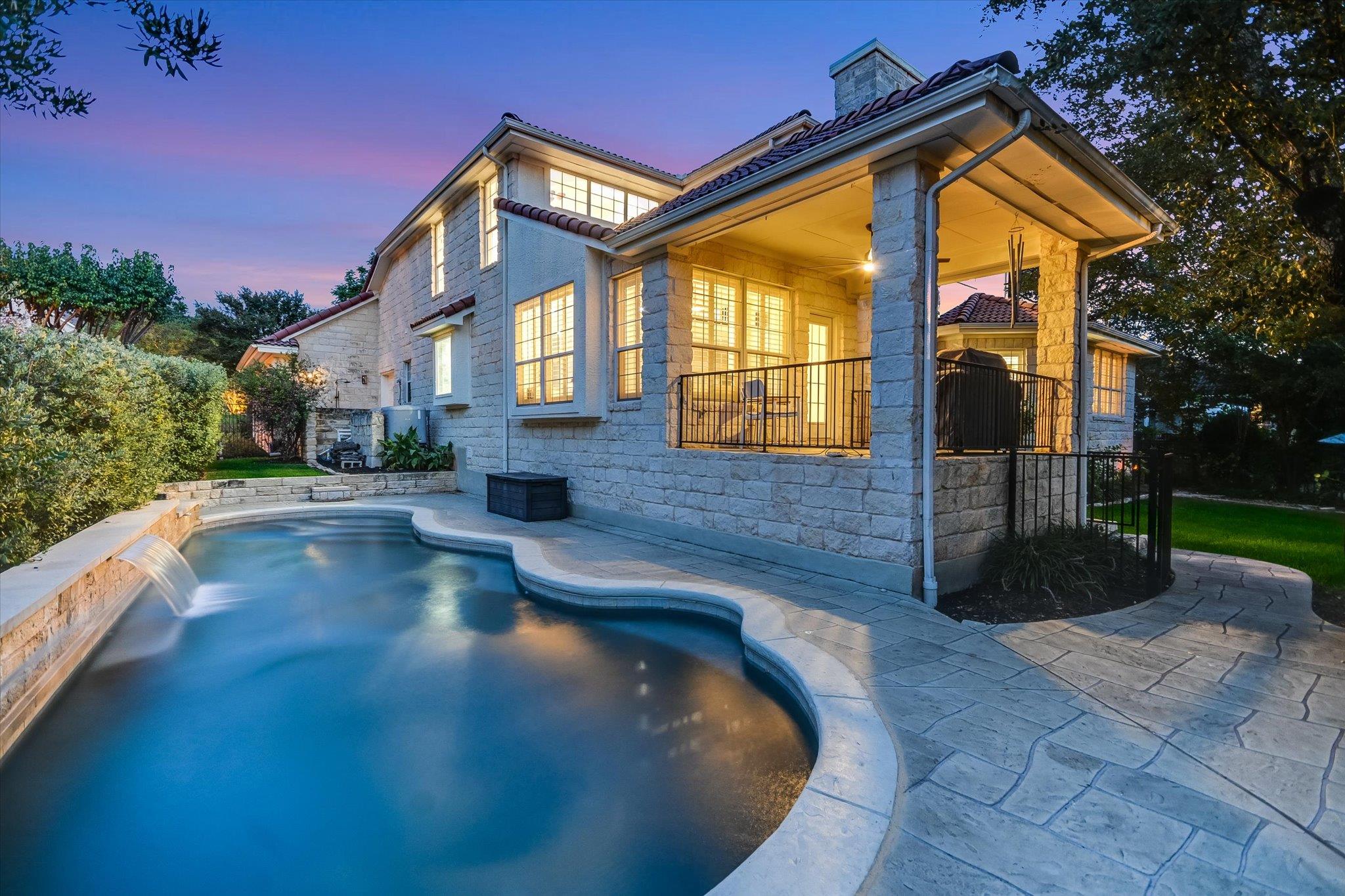 43 LOST MEADOW TRL